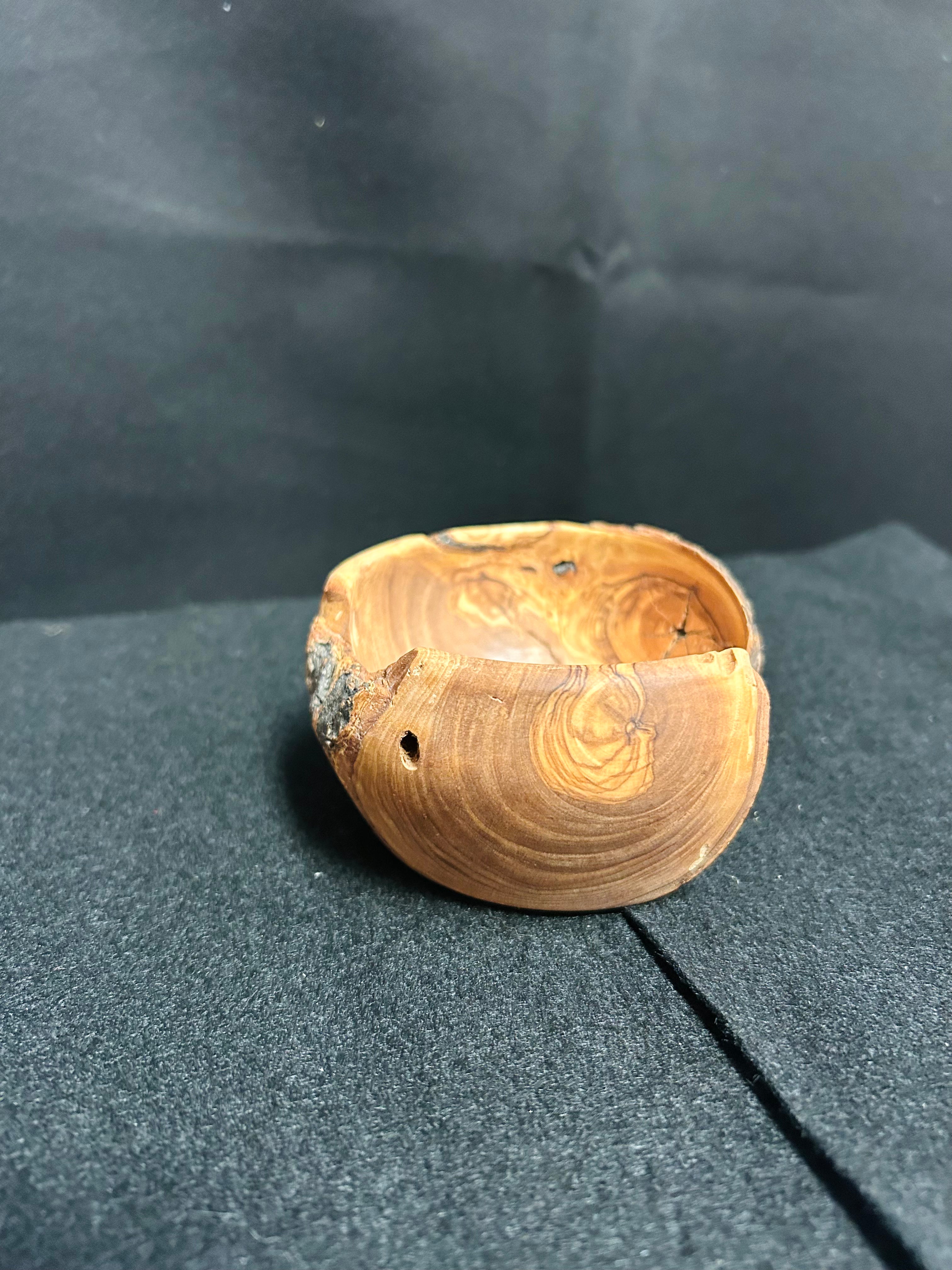 Handcrafted Olive Wood Bark Edge Trinket Bowl Rustic Natural Wood Catchall